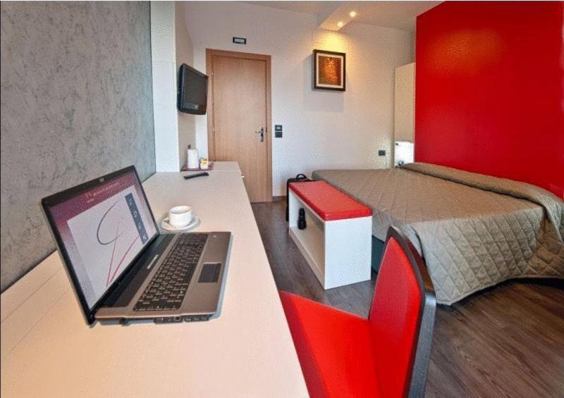 Eden Hotel Σαν Σάλβο Εξωτερικό φωτογραφία